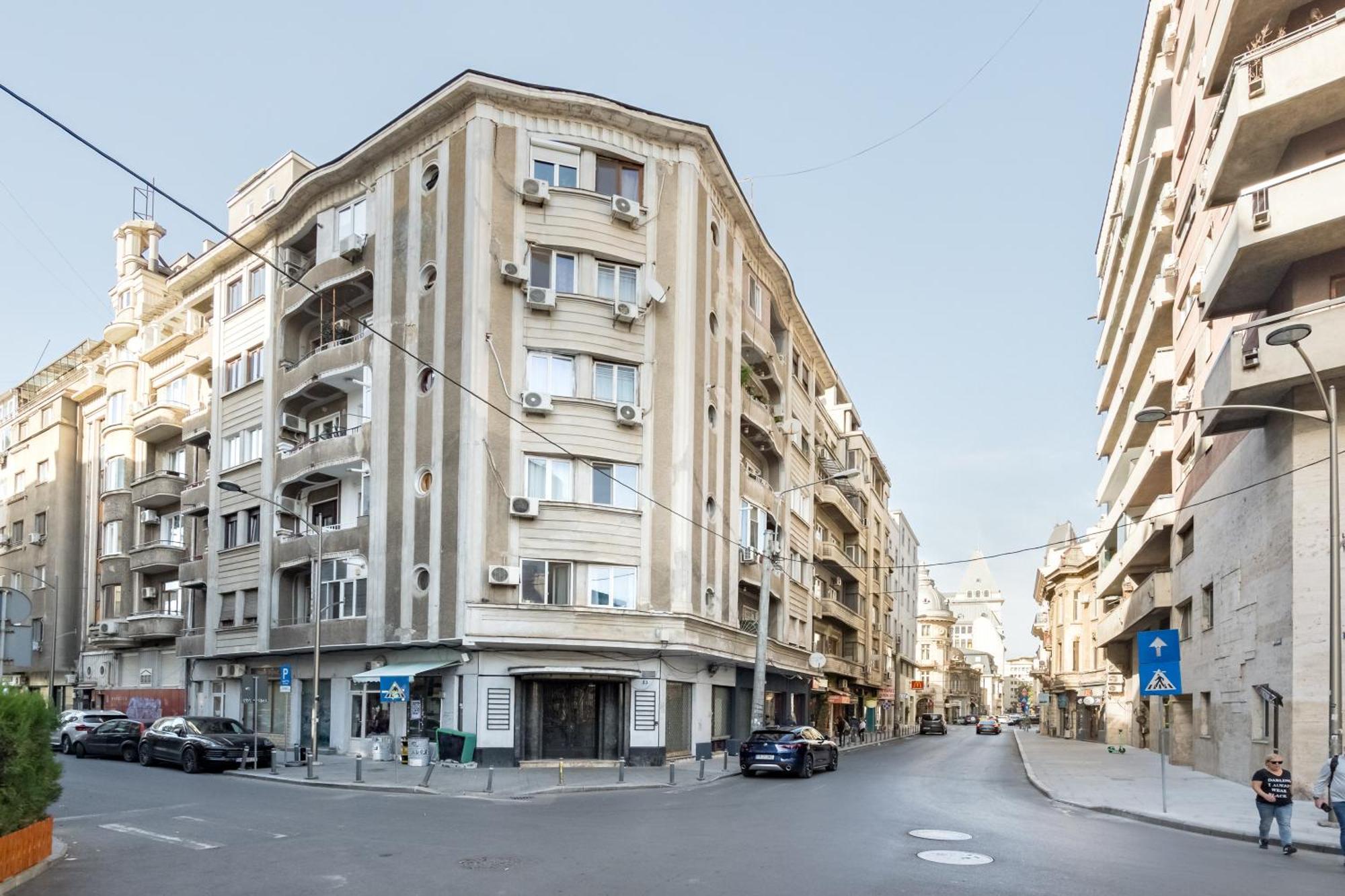 Cismigiu Serenity: 1Br Flat With Scenic Balcony Бухарест Экстерьер фото